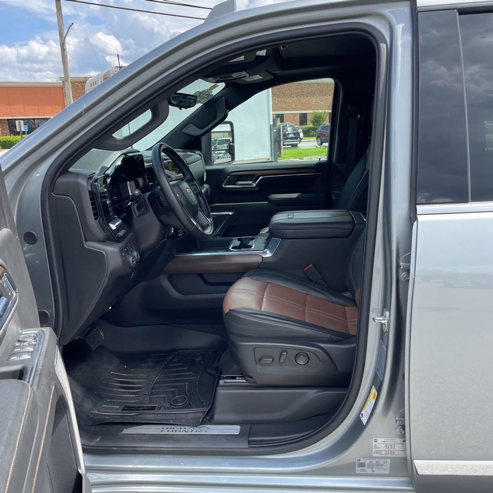 2024 Chevrolet Silverado 2500HD High Country