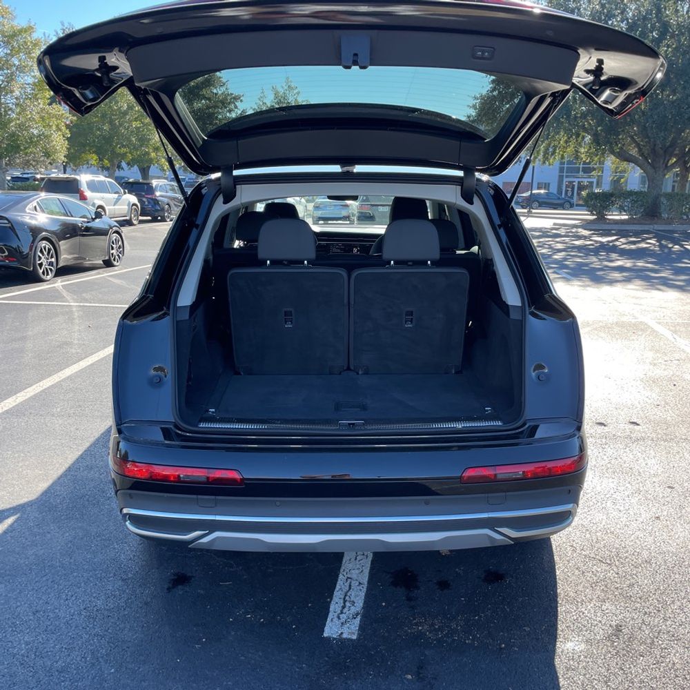 2024 Audi Q7 Premium Plus 55