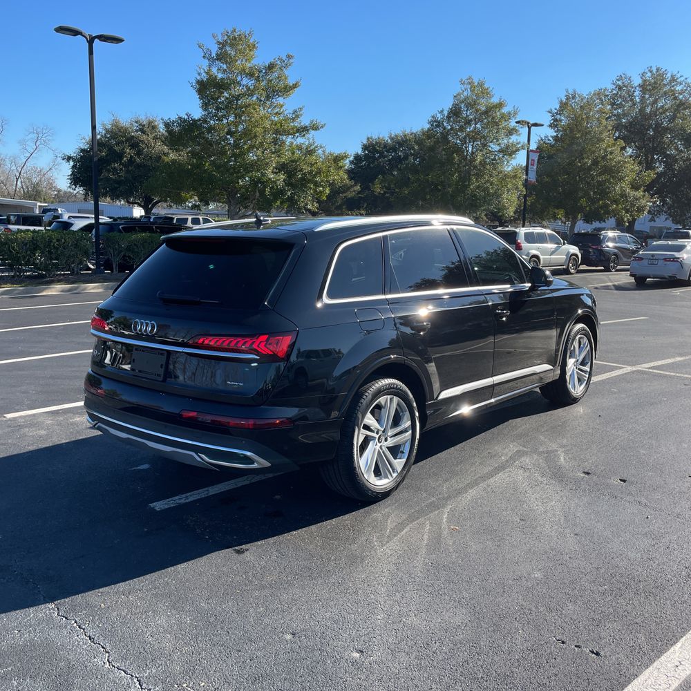 2024 Audi Q7 Premium Plus 55