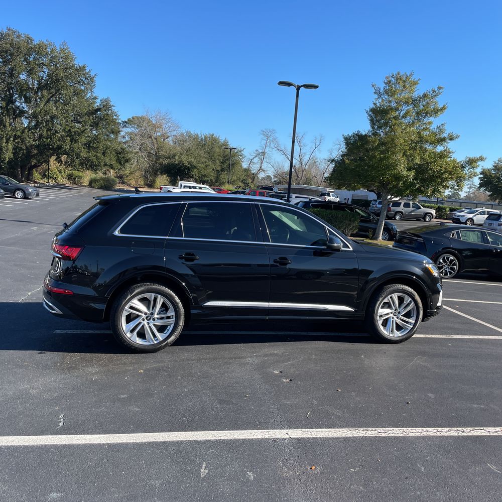2024 Audi Q7 Premium Plus 55