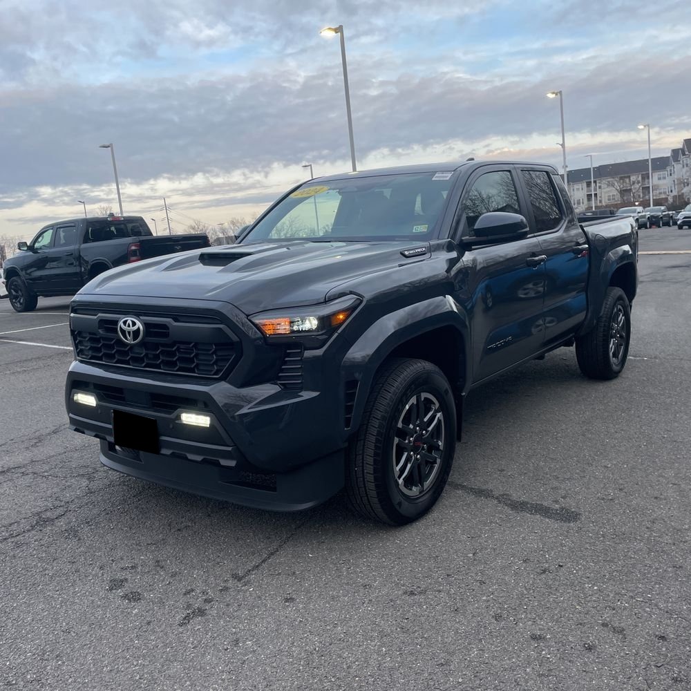 2024 Toyota Tacoma TRD Sport HV