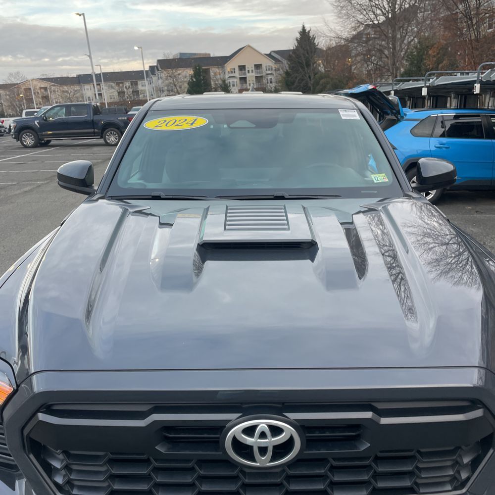 2024 Toyota Tacoma TRD Sport HV