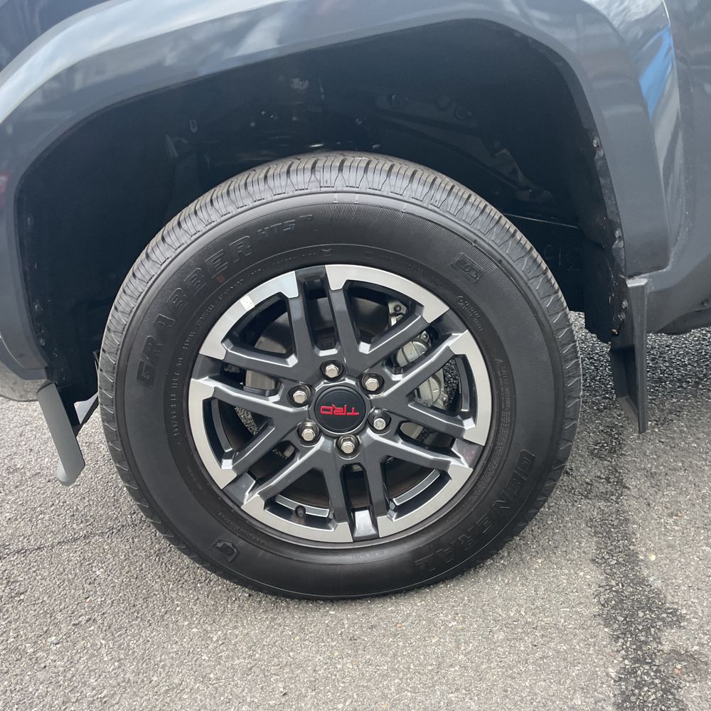 2024 Toyota Tacoma TRD Sport HV