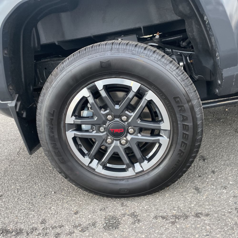 2024 Toyota Tacoma TRD Sport HV