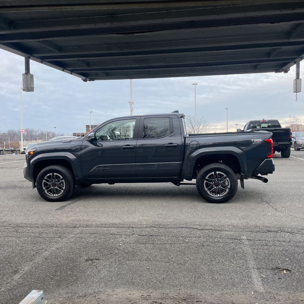 2024 Toyota Tacoma TRD Sport HV