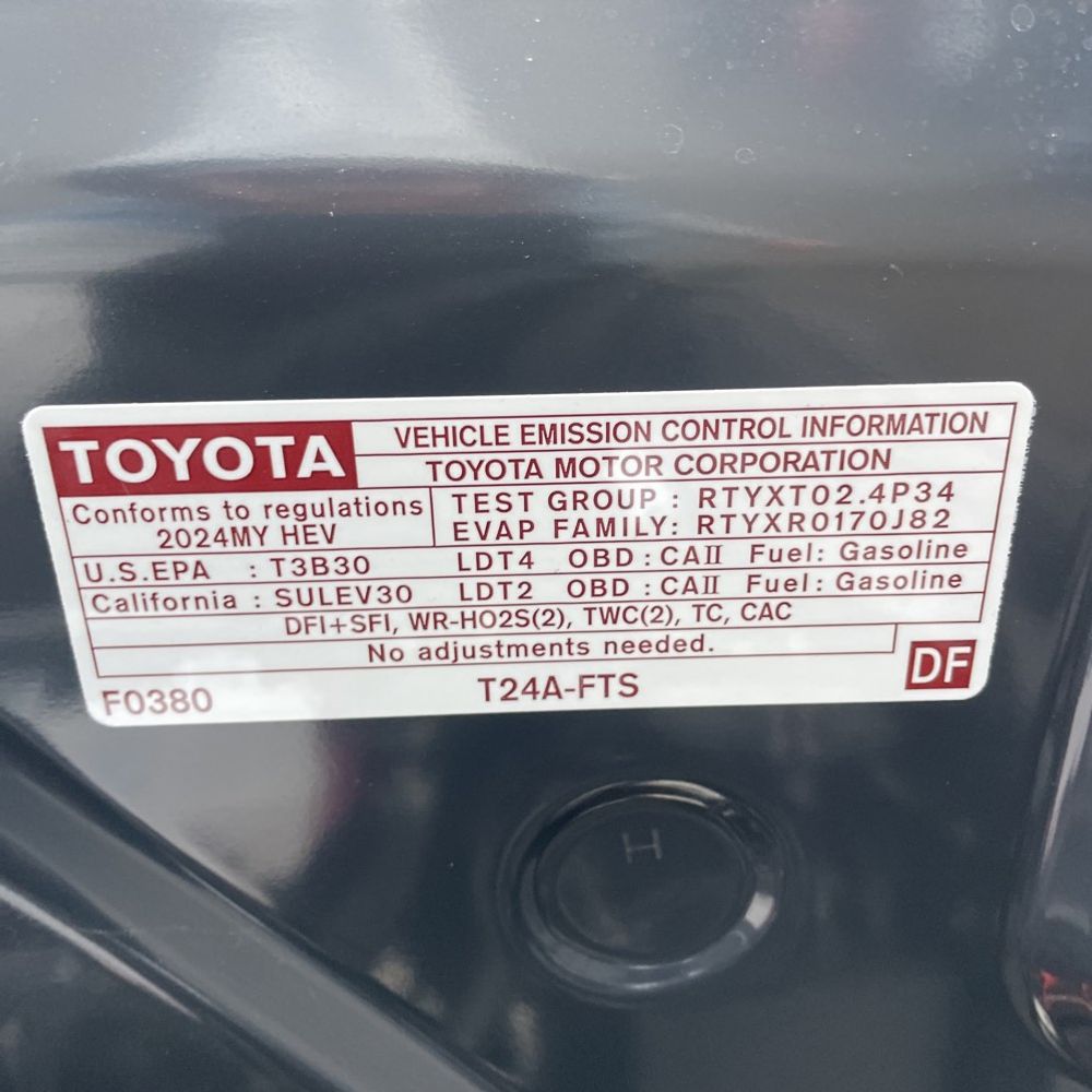 2024 Toyota Tacoma TRD Sport HV
