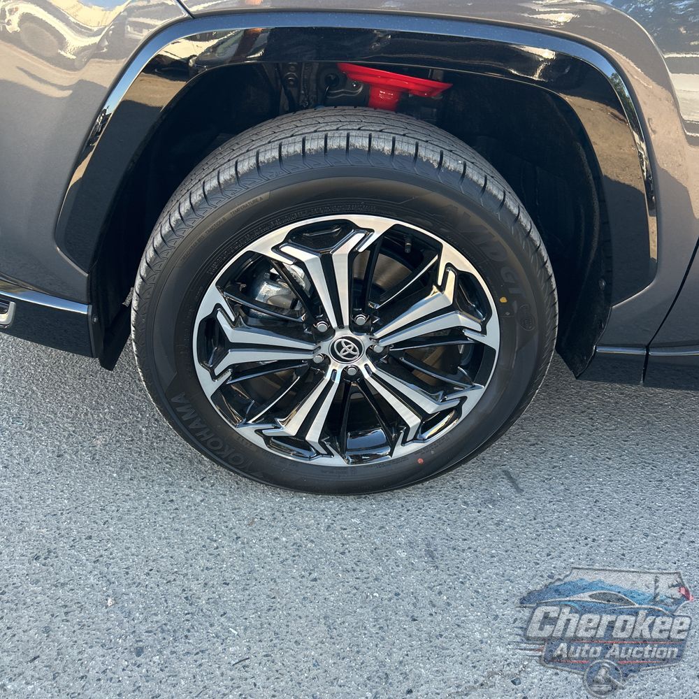 2025 Toyota RAV4 Plug-in Hybrid XSE
