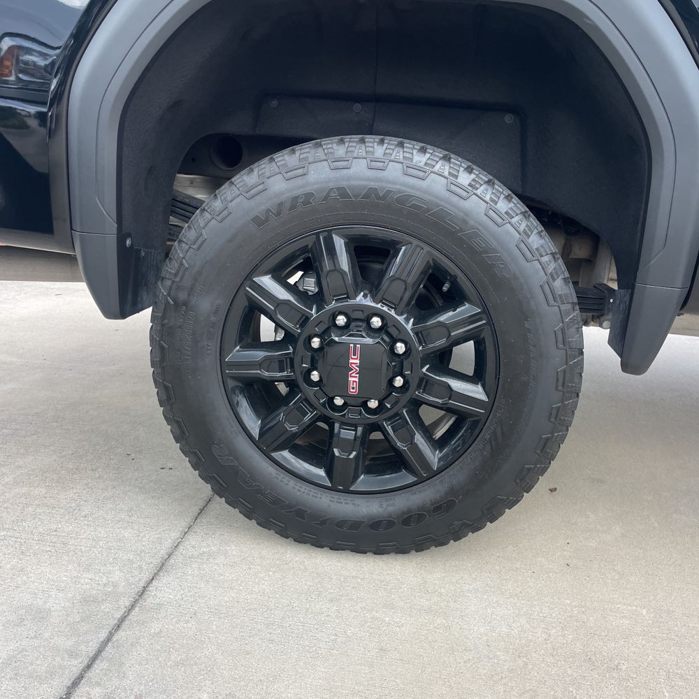 2024 GMC Sierra 2500HD AT4