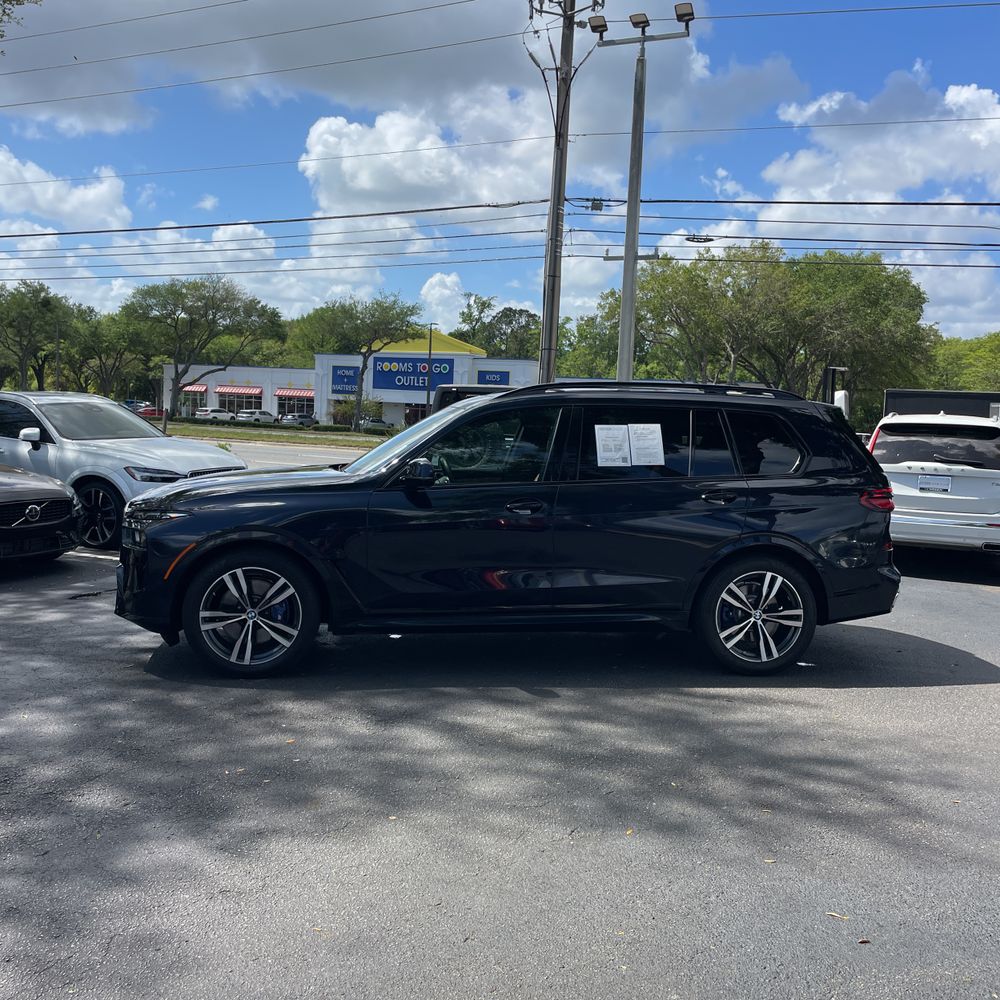 2024 BMW X7 xDrive40i