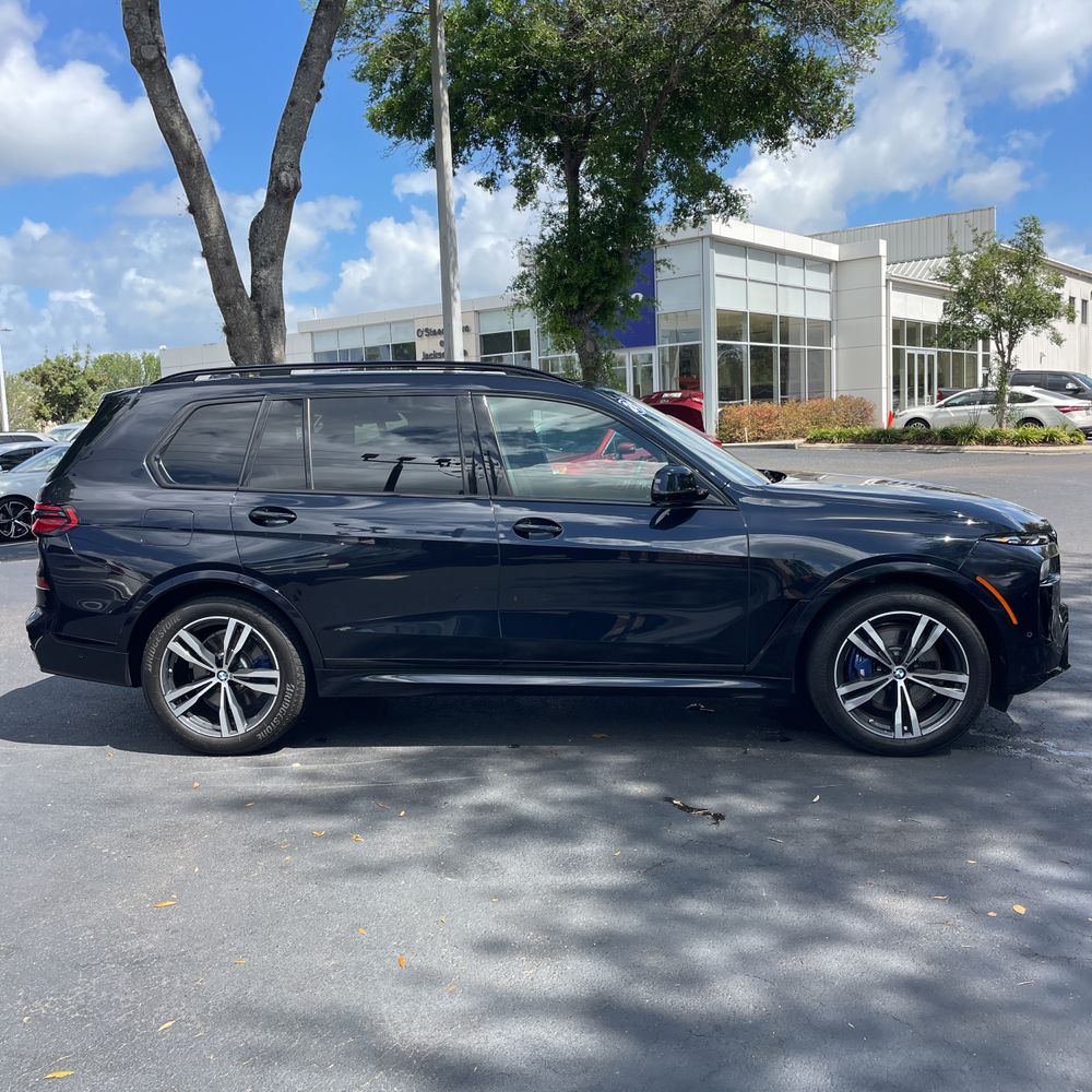 2024 BMW X7 xDrive40i