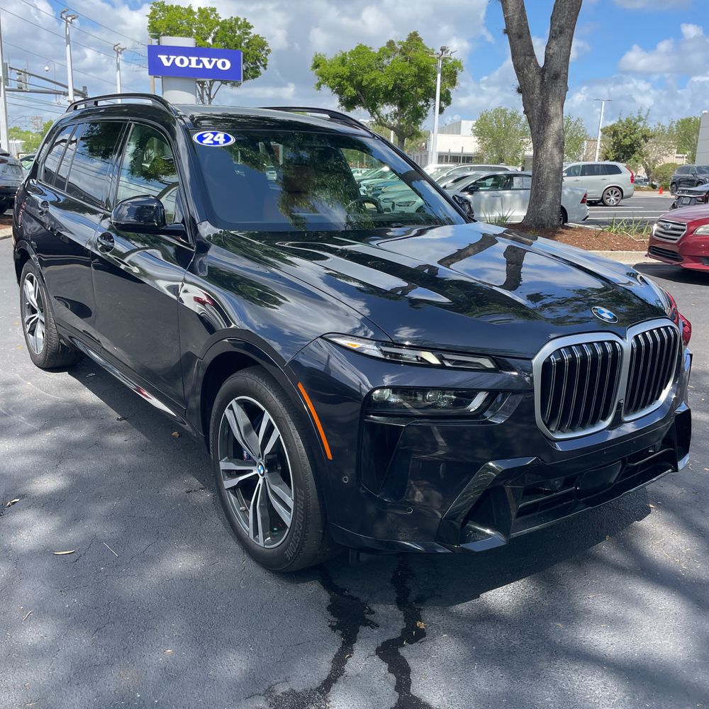 2024 BMW X7 xDrive40i