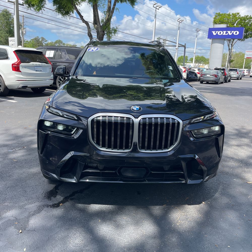2024 BMW X7 xDrive40i