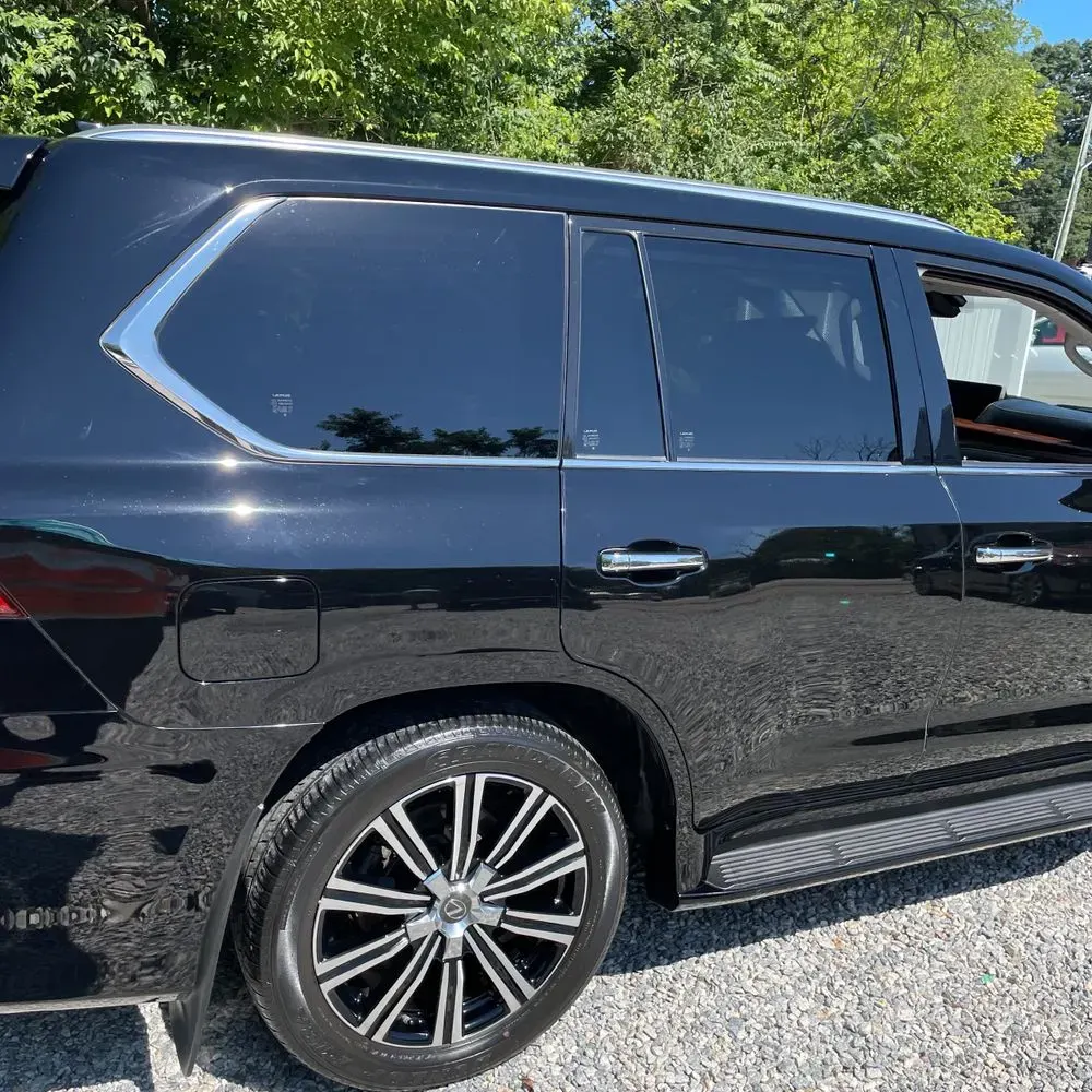 2021 Lexus LX 570 Three-Row