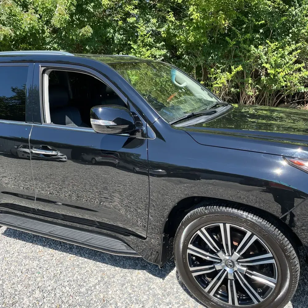2021 Lexus LX 570 Three-Row