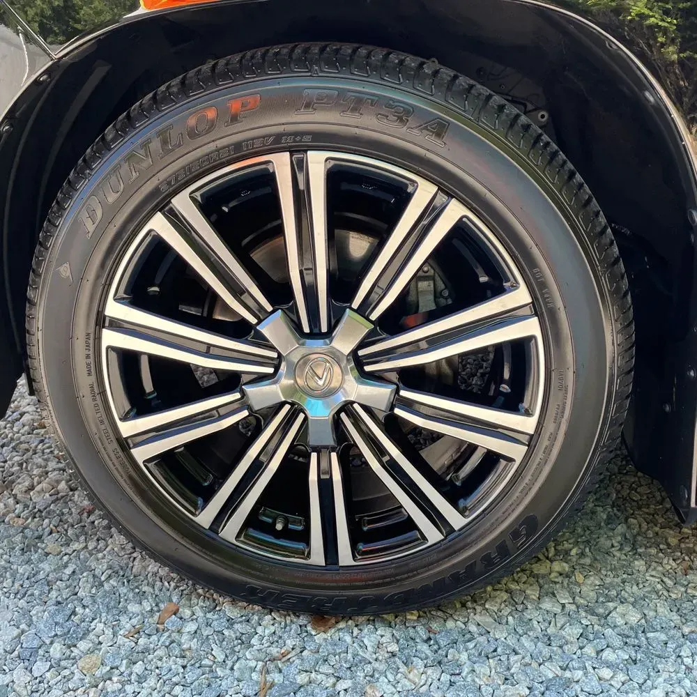 2021 Lexus LX 570 Three-Row