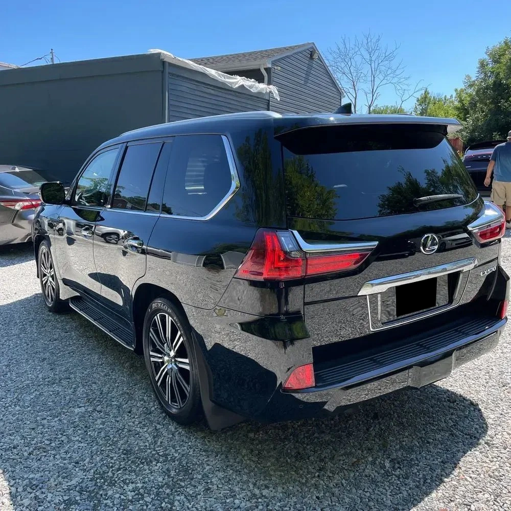 2021 Lexus LX 570 Three-Row