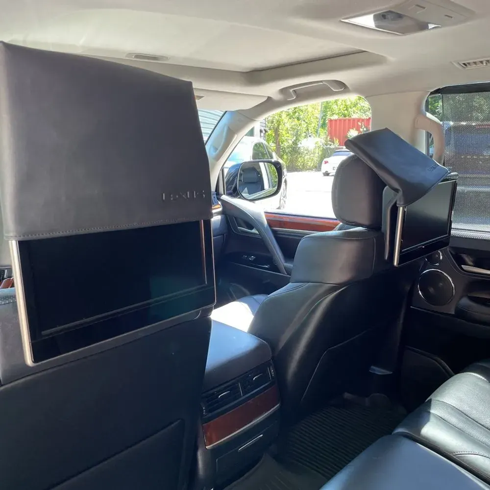2021 Lexus LX 570 Three-Row