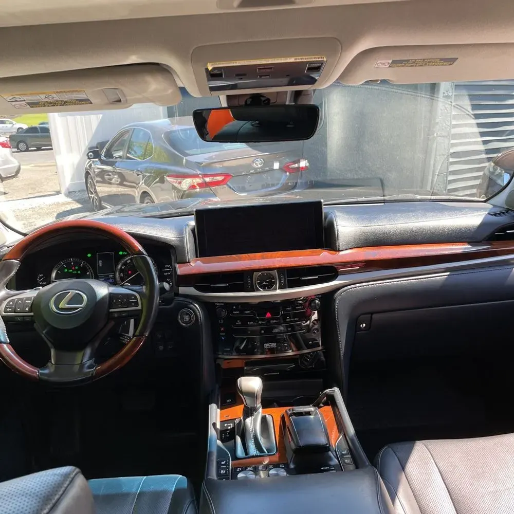 2021 Lexus LX 570 Three-Row