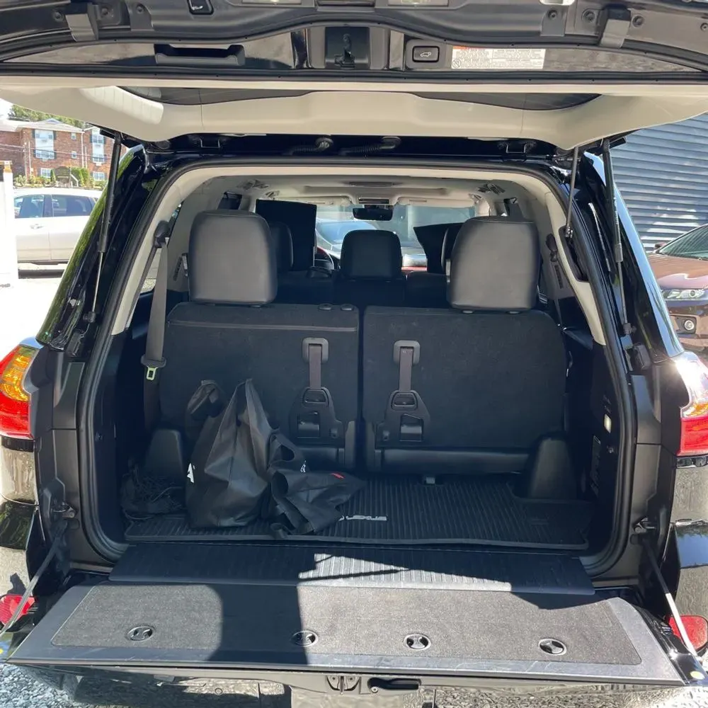2021 Lexus LX 570 Three-Row