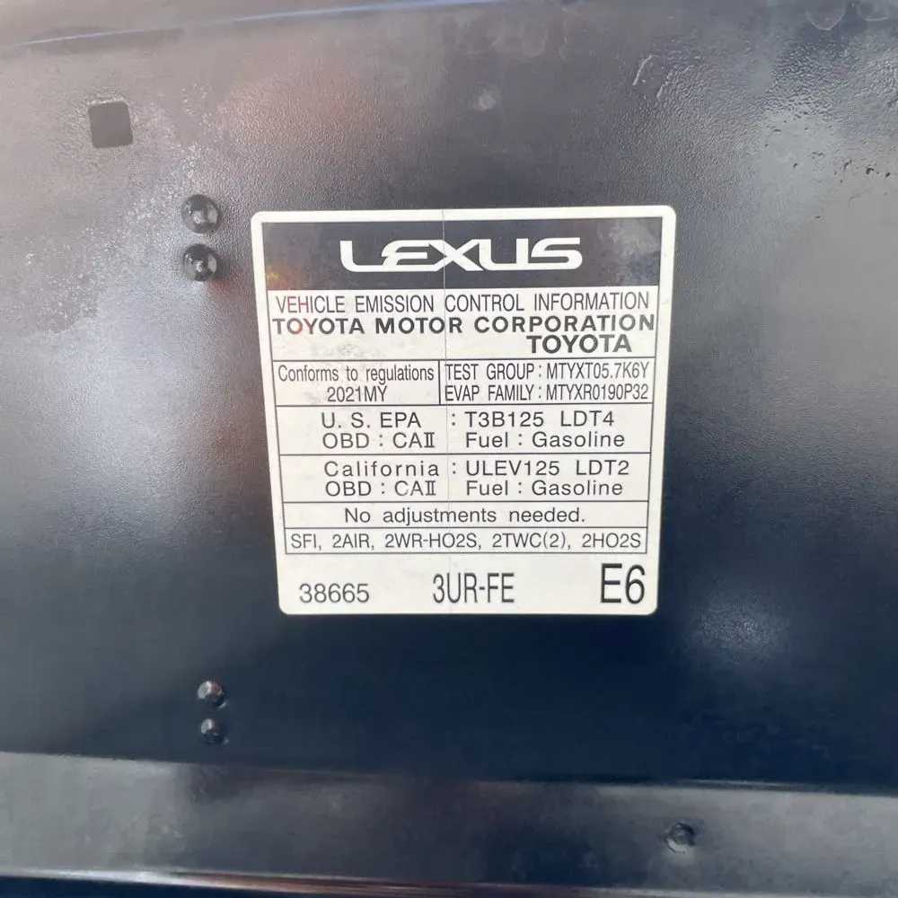 2021 Lexus LX 570 Three-Row