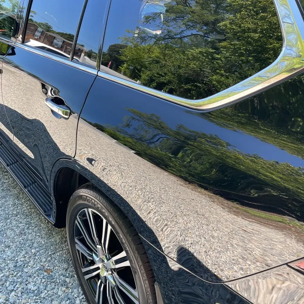 2021 Lexus LX 570 Three-Row