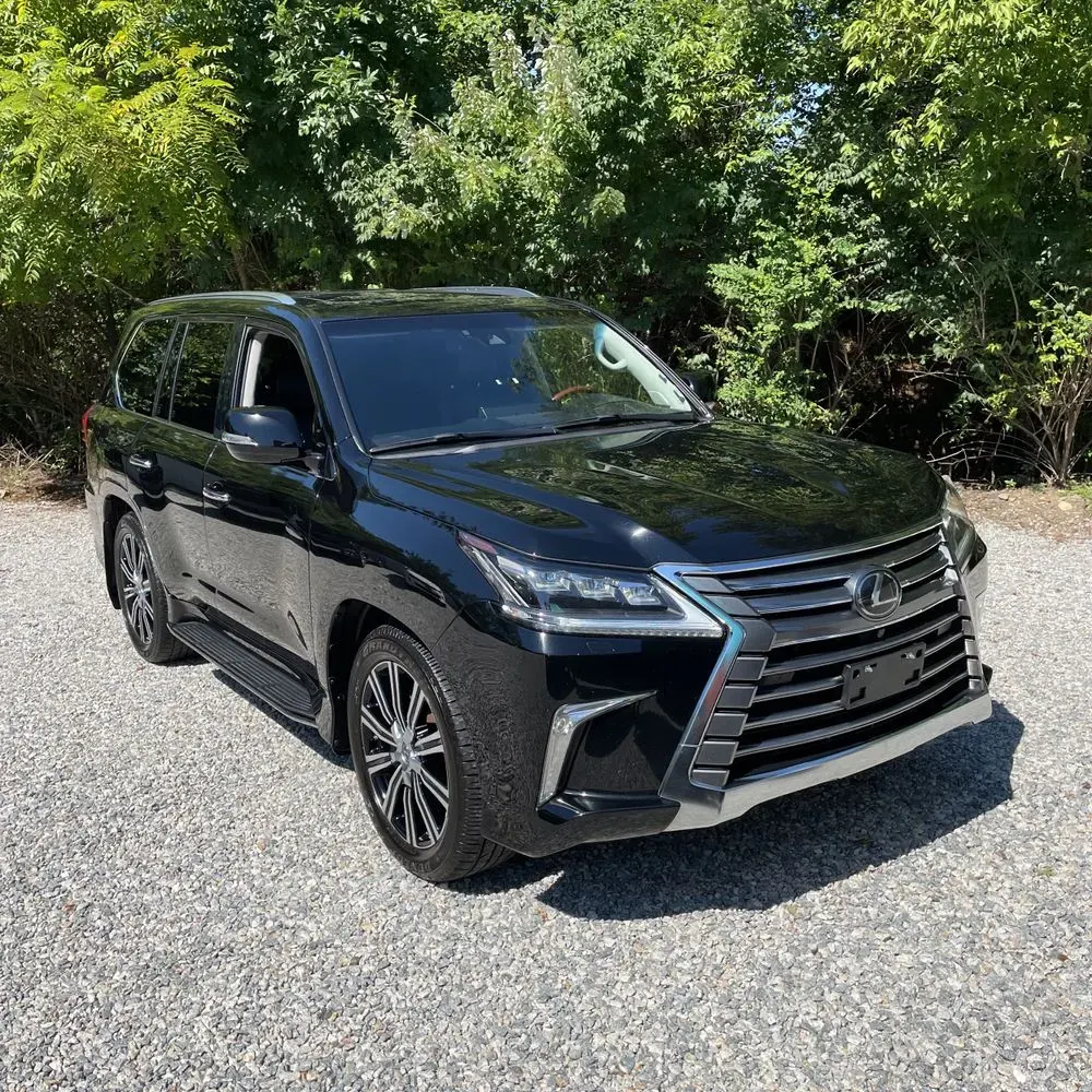 2021 Lexus LX 570 Three-Row
