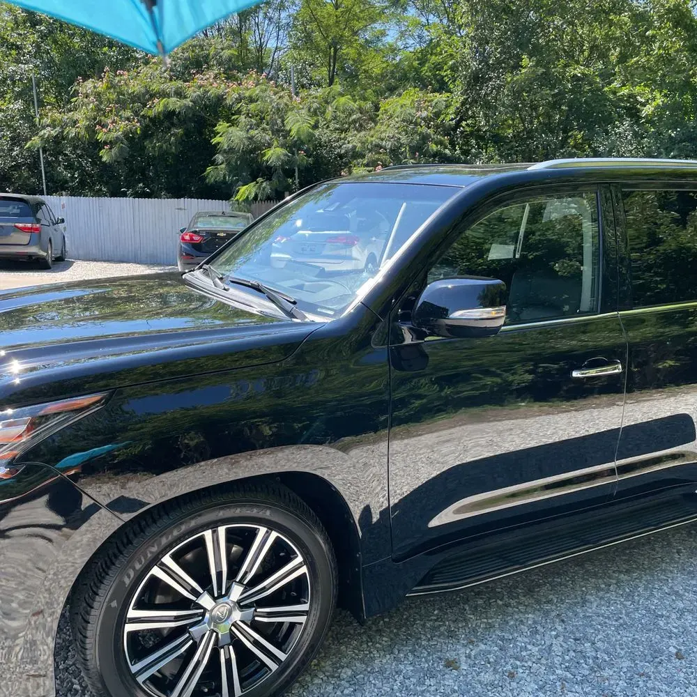 2021 Lexus LX 570 Three-Row