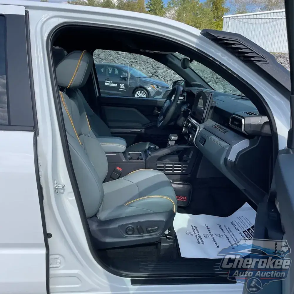 2025 Toyota Tacoma Trailhunter HV