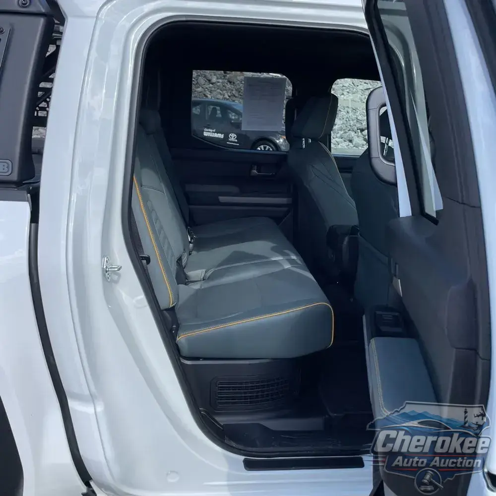 2025 Toyota Tacoma Trailhunter HV