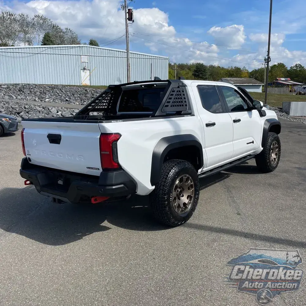 2025 Toyota Tacoma Trailhunter HV