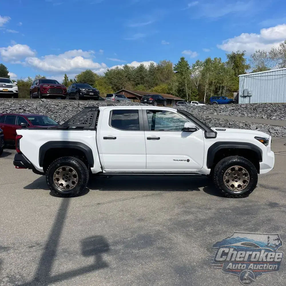 2025 Toyota Tacoma Trailhunter HV