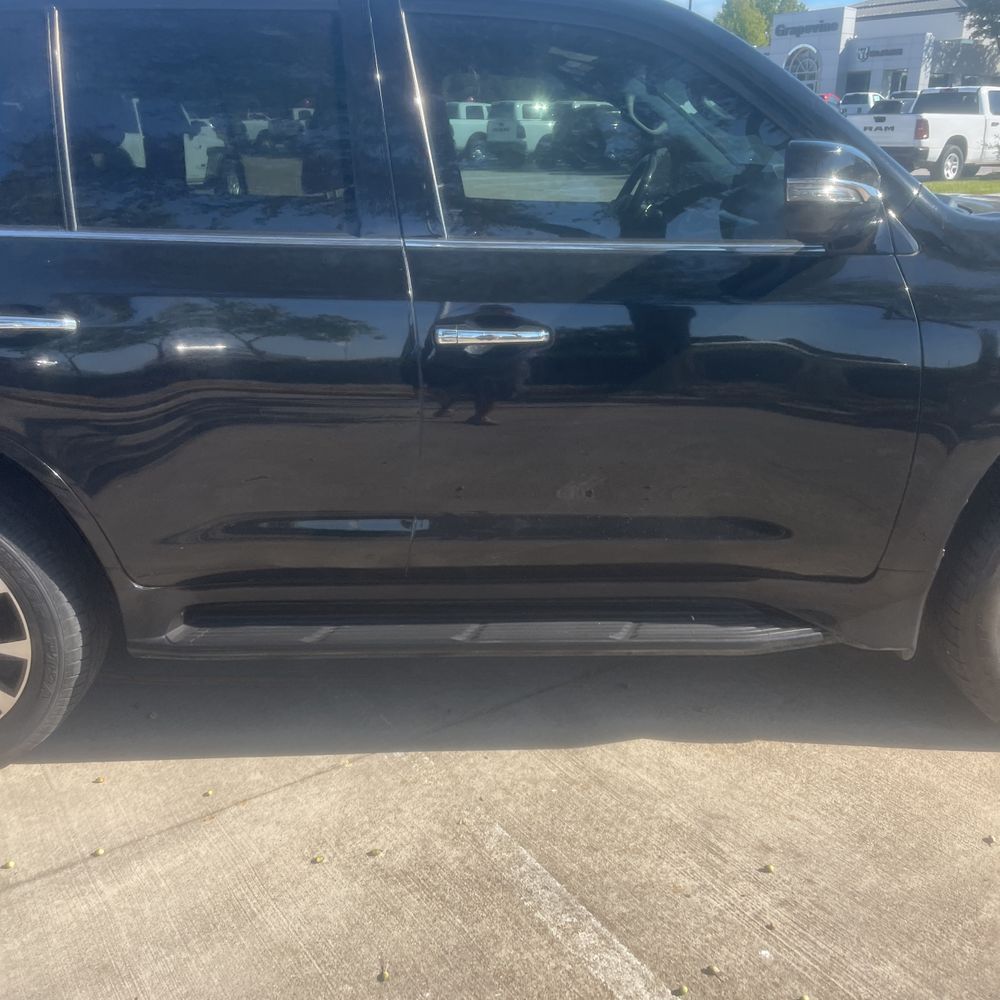 2021 Lexus LX 570 Three-Row