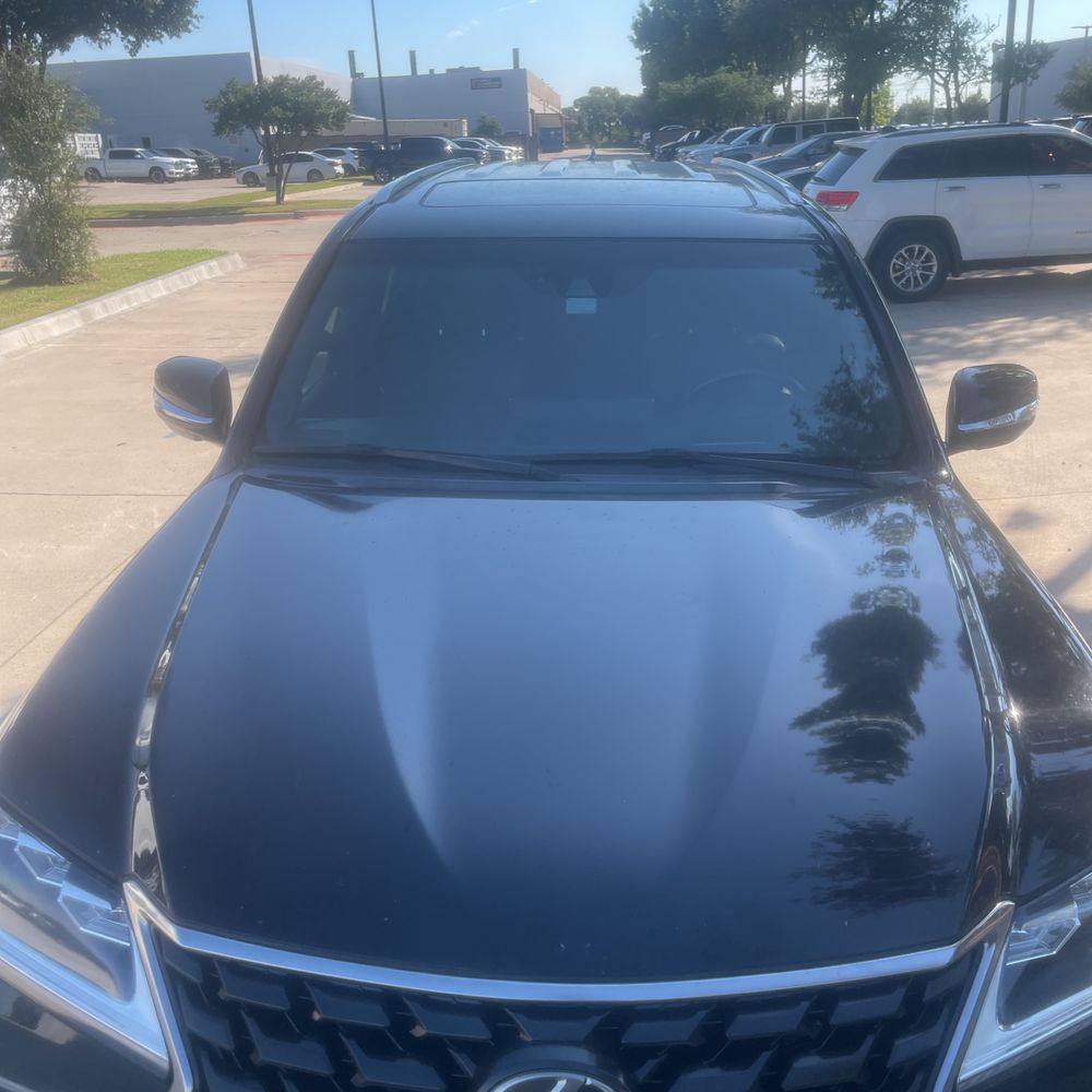 2021 Lexus LX 570 Three-Row