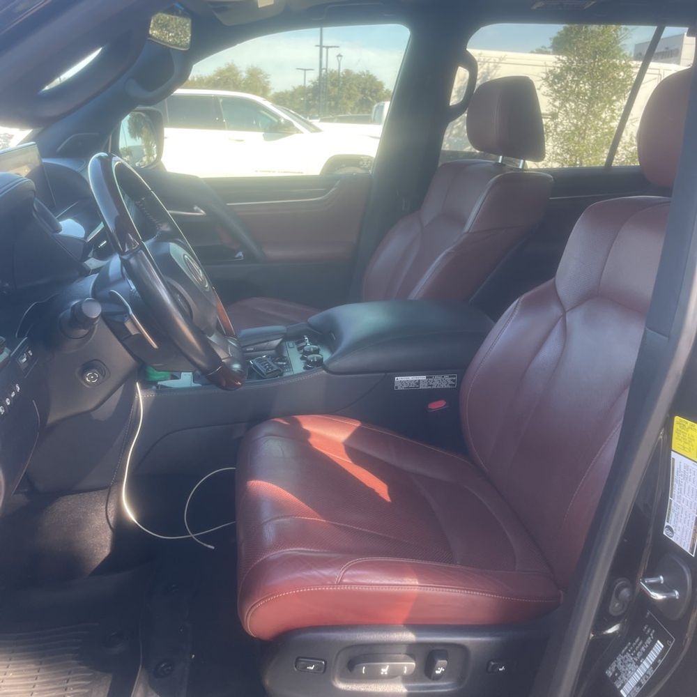 2021 Lexus LX 570 Three-Row