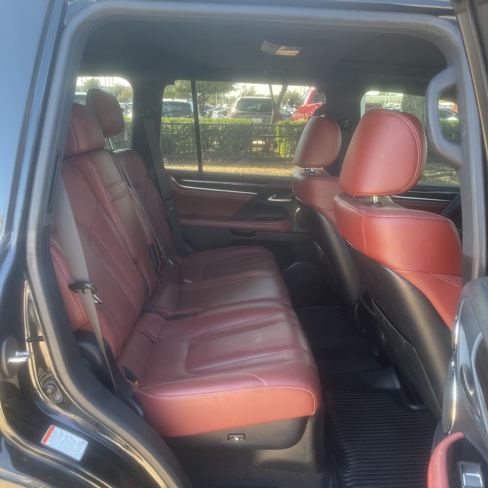2021 Lexus LX 570 Three-Row