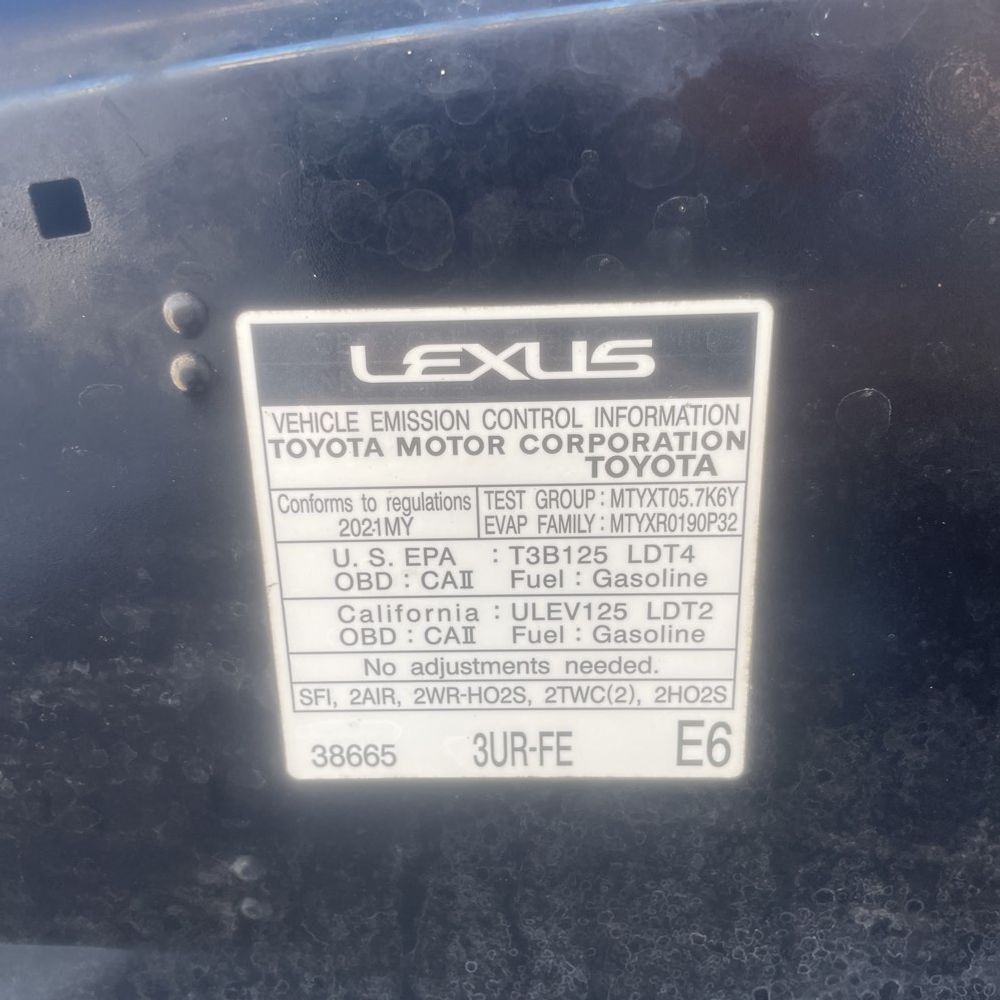 2021 Lexus LX 570 Three-Row