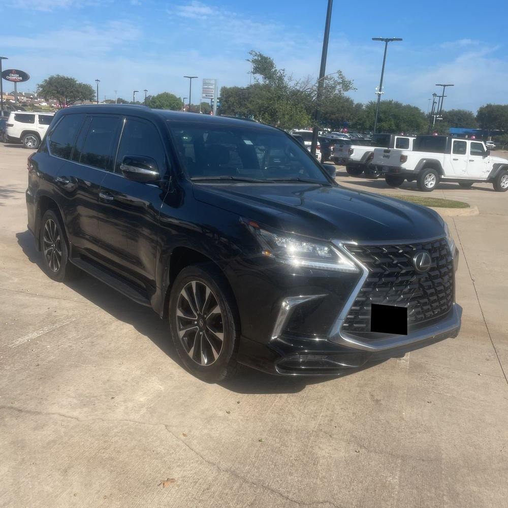 2021 Lexus LX 570 Three-Row