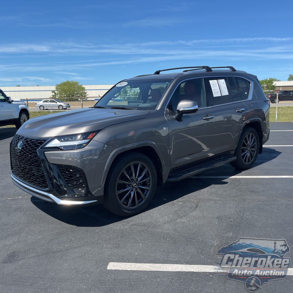 2023 Lexus LX 600 F SPORT Handling