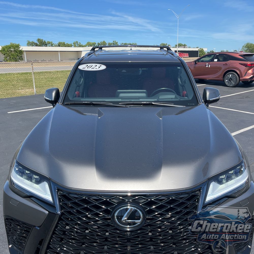 2023 Lexus LX 600 F SPORT Handling