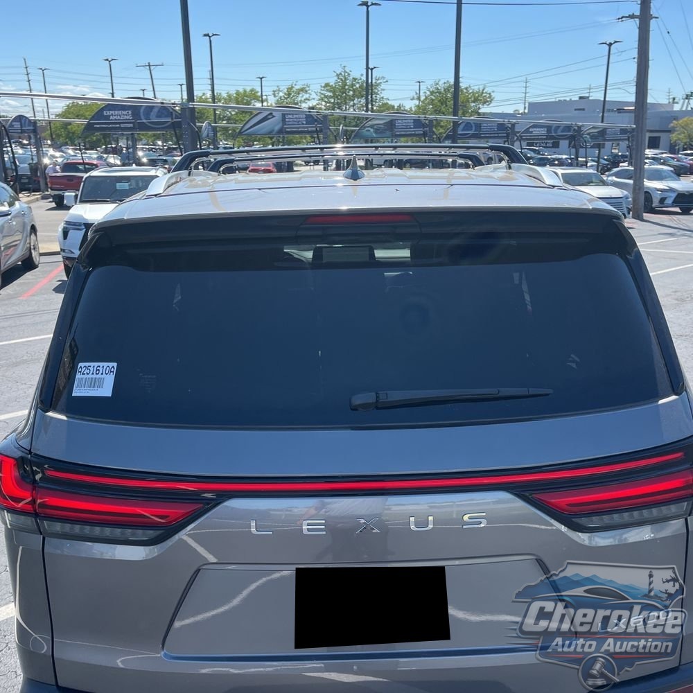 2023 Lexus LX 600 F SPORT Handling