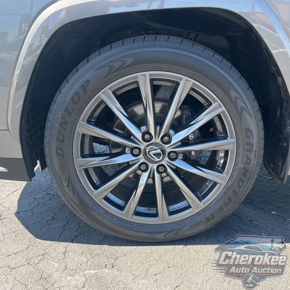 2023 Lexus LX 600 F SPORT Handling