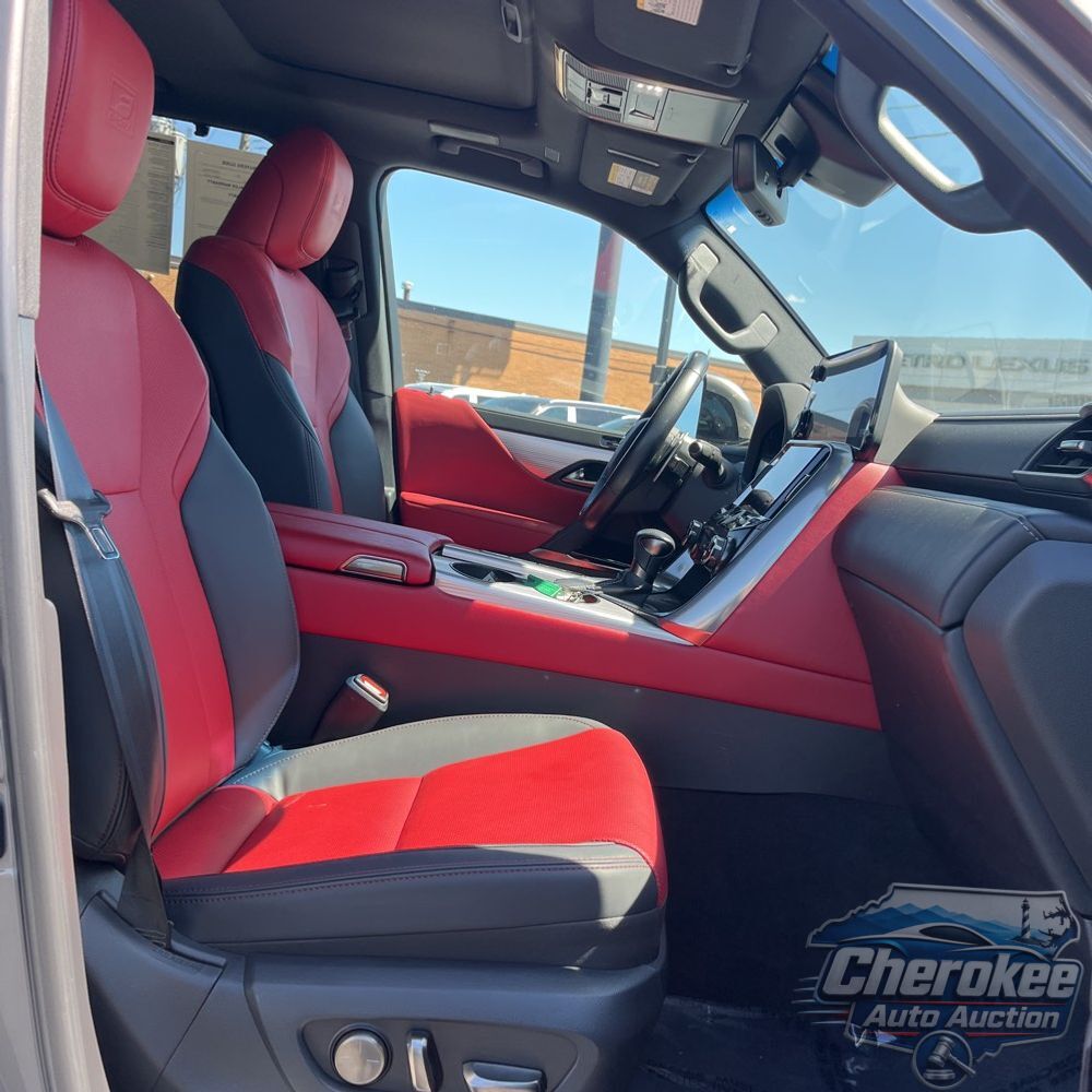 2023 Lexus LX 600 F SPORT Handling