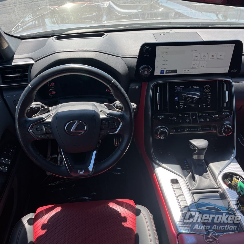 2023 Lexus LX 600 F SPORT Handling