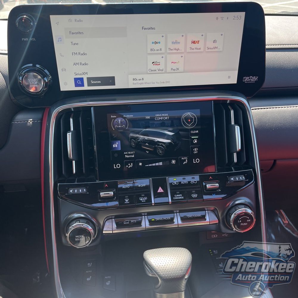 2023 Lexus LX 600 F SPORT Handling