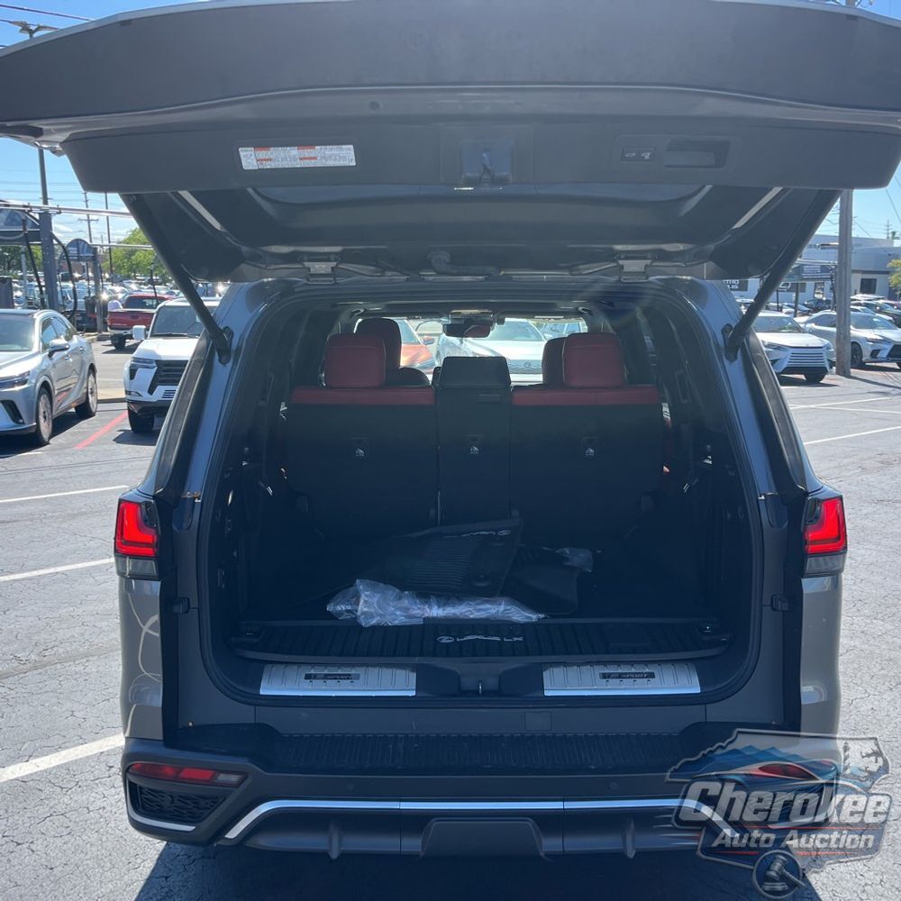 2023 Lexus LX 600 F SPORT Handling