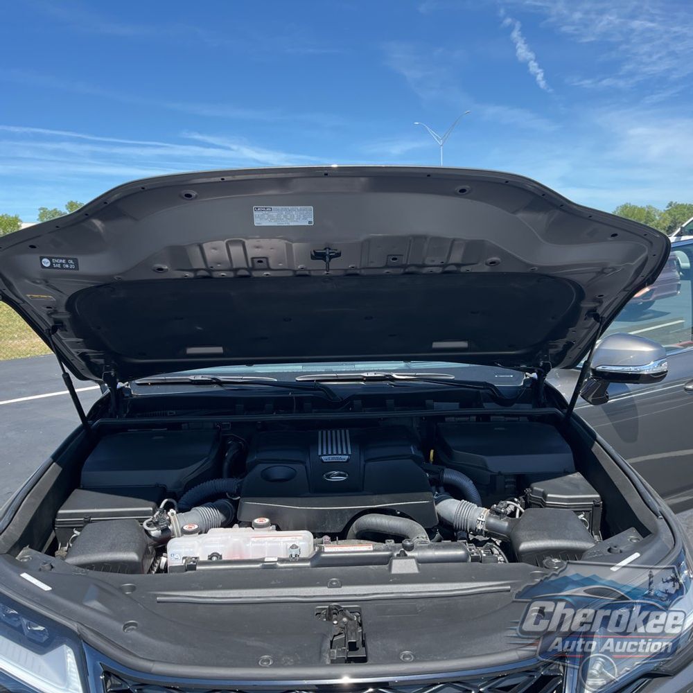 2023 Lexus LX 600 F SPORT Handling