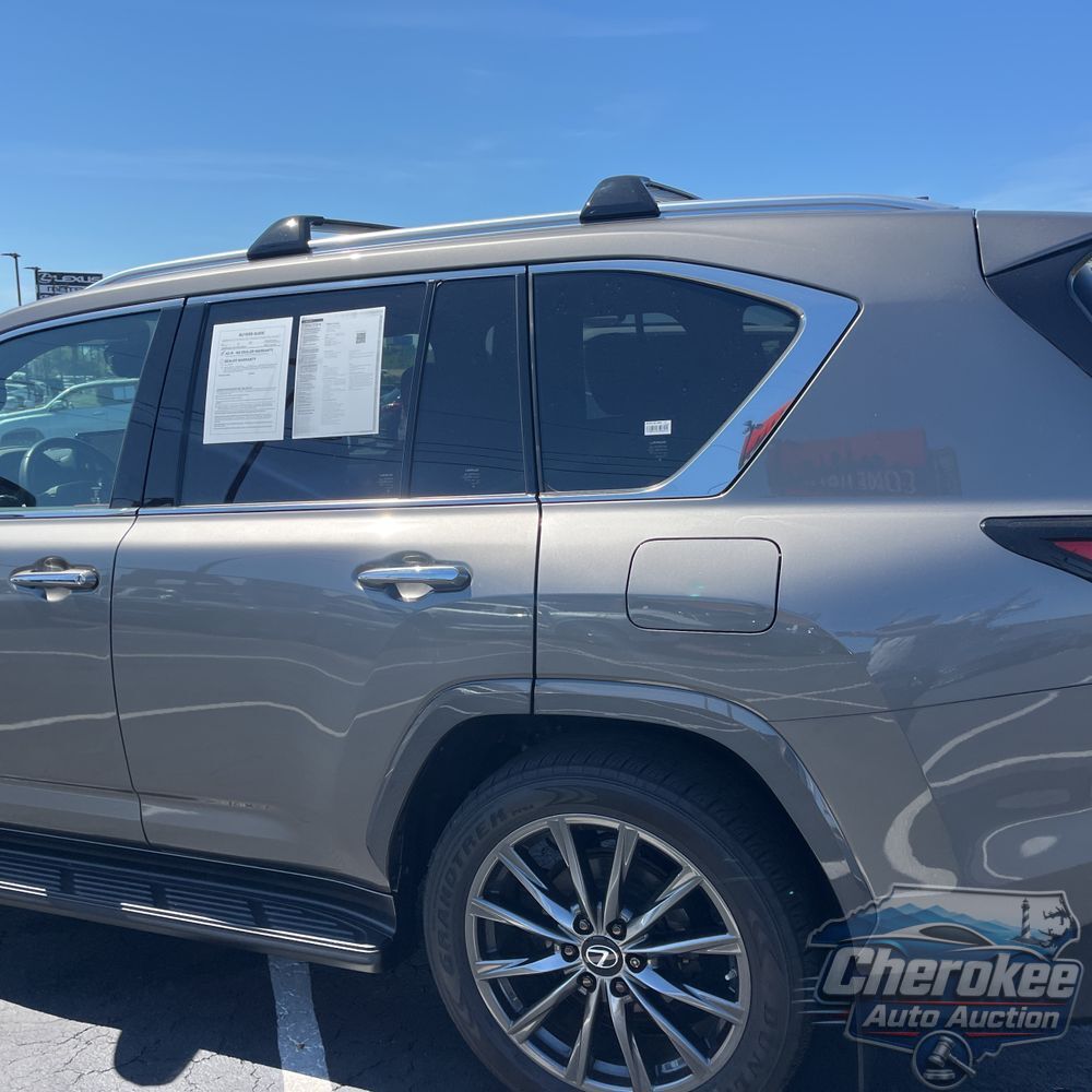 2023 Lexus LX 600 F SPORT Handling