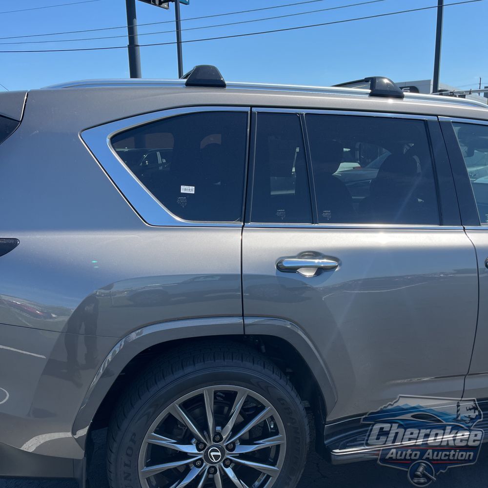 2023 Lexus LX 600 F SPORT Handling