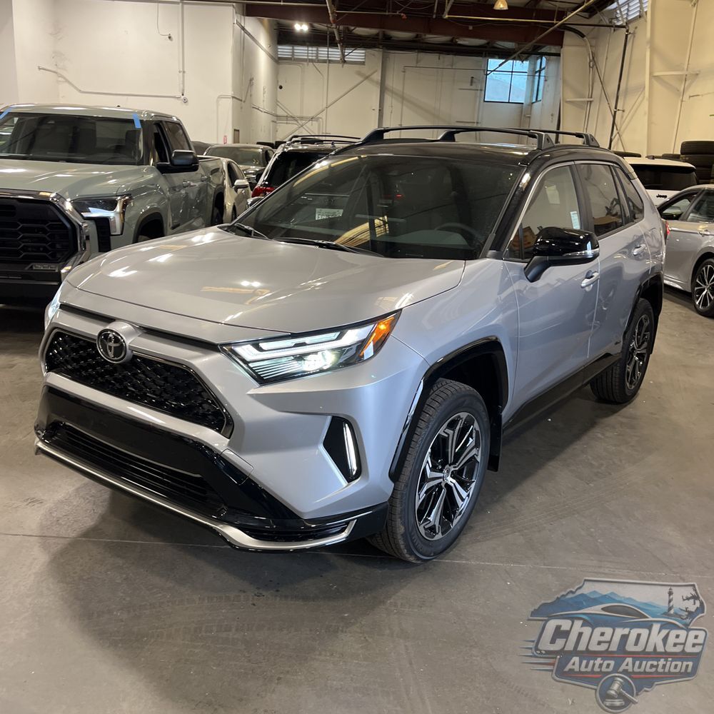 2025 Toyota RAV4 Plug-in Hybrid XSE
