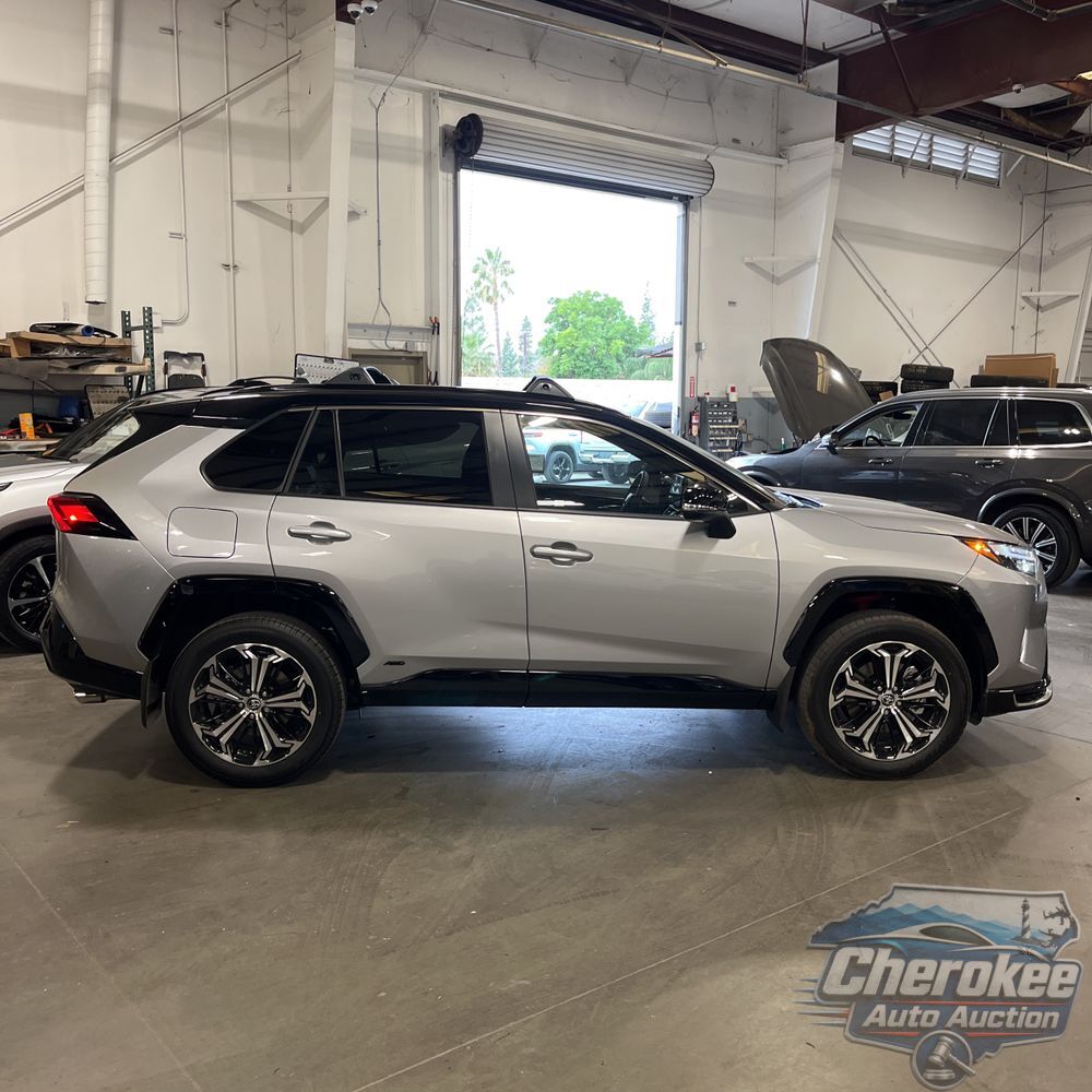 2025 Toyota RAV4 Plug-in Hybrid XSE